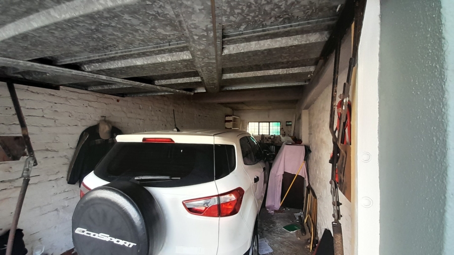 2 Bedroom Property for Sale in Wynberg Western Cape